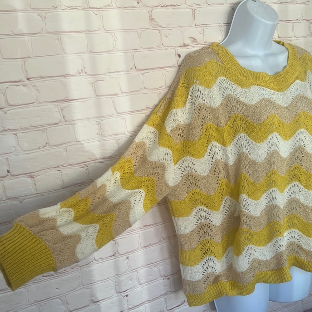 ENTRO Crochet multi colored sweater size small oversized fit - Picture 4 of 9